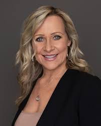 Cynthia Rosser's Instagram, Twitter & Facebook