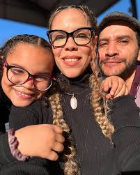 Feliz día de los Padres papi! @edwarddiazrd We love you baby! Gracias por  todo, absolutamente todo lo que haces por nosotras! Eres el mejor padre que  nuestra Maiah podría tener y el