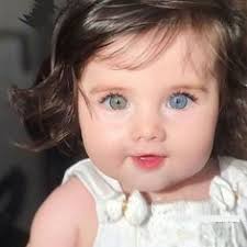 Aww So Cute Girl With Different Color Eyes Tag Your Friends Cutegirl Baby Coloreyes Babymodel Mondaymotiva Sevimli Bebekler Guzel Cocuklar Leydi