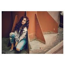 Regular use of sharangdhar shavidha oil will result in thicker hair that has a natural shine. Cleopatra Zarnish Khan Is A True Poser Reviewit Pk