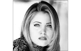 LAURIE HIGHT Obituary (2016)