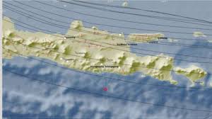 Pusat gempa dini hari tadi berdekatan dengan gempa merusak yang terjadi tahun 1896. Bmkg Gempa Bumi Magnitudo 5 6 Mengguncang Jawa Timur