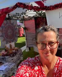 Hi everyone, I'm Sofía , a native Spanish teacher offering affordable  online classes for all levels. If you're interested in learning Spanish,  improving vocabulary, grammar and speaking send me a private message! :)