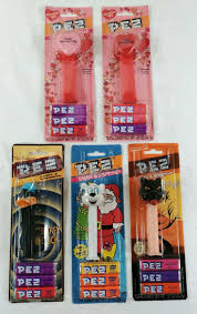 Pez Candy Dispensers Daffy Duck Holiday Assorted Lot New On Sealed Card Pez Candy Candy Dispenser Valentines Cards
