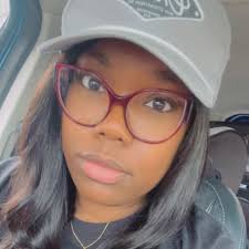 Diddy Maybe yaw could explain the difference between Hugh Hefner and Puffy  for me? 🤔 I mean besides skin tone. Sure Puff should go down for assault  but I know you not