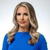 Amanda Wink's Instagram, Twitter & Facebook