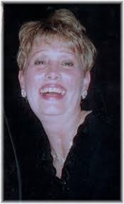 Dede Lester's Instagram, Twitter & Facebook