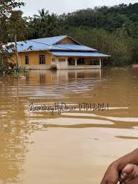 Kemusnahan akibat banjir tahun 2014 begitu hebat. 7 1 2021 Keadaan Terkini Info Banjir Negeri Kelantan Facebook
