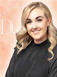 Maxine Clement's Instagram, Twitter & Facebook