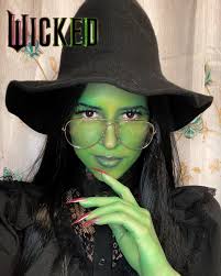 🍭 ⋆ 🍧 🎀 𝒲𝑒'𝓁𝓁 𝒷𝑒 𝒶 𝒻𝒾𝓃𝑒 𝓁𝒾𝓃𝑒 🎀 🍧 ⋆ 🍭 . . . . . . . . .  . #fashion #instagood #instadaily #photography #model #puertorico #boricua  #latina #girl #artofvisuals #caribbeangirl #isladelencanto #retro #pink  #painting #art #painting ...