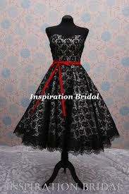 When you think bohemian, it's often the maxi dress that with that in mind, we've picked some little white dresses for those of you with a more minimalist aesthetic. C364 Black White 50s 60s Vintage Lace Short Wedding Dress Short Wedding Dress Short Wedding Dress Vintage Black Bridesmaid Dresses