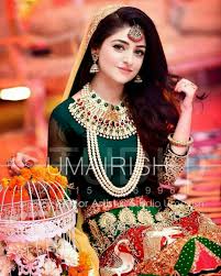 Pin By Hoorain On Brides And Photography Bridal Dresses Bridal Dress Design Pakistani Bridal Makeup