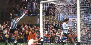 Édesapja, mario, szintén labdarúgó volt. Wm 2018 Weltmeister Mario Kempes Adelt Die Deutsche Nationalmannschaft Und Die Bundesliga Bwin