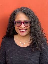 Claudia Batista's Instagram, Twitter & Facebook