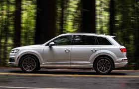 2017 Audi Q7 Left Side View