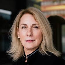 Deborah Schwarz's Instagram, Twitter & Facebook