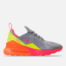 Right View Of Kids Grade School Nike Air Max 270 Casual Shoes In Wolf Grey Hot Punch Total Orange Nike Air Shoes Nike Air Max Custom Nike Shoes