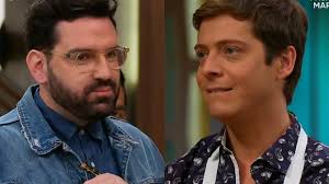 Tras la consagración, dalmau de 37 años habló por primera gasteam y la imagen de su pareja de fondo y junto a roger con quien suele compartir muchas fotografías. Damian Betular Piropeo A Gaston Dalmau En Masterchef Gente Online