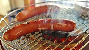 Spray a skillet with cooking spray. How Long To Cook Bratwurst On The Grill Beginnerfood