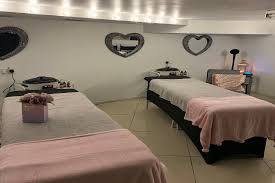 There's nothing tiktok loves more than a secret room. Top 20 Places For Acrylic Hard Gel Nail Extensions In Merseyside Treatwell