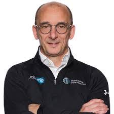 Robert Herzberger's Instagram, Twitter & Facebook