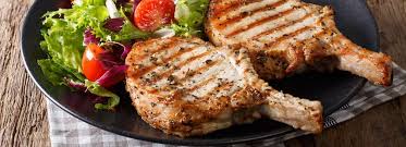 Ingrediente 2 cefe de porc 200 gr pastai de mazare (sugarsnaps) salata coleslaw 2 lgt condimente pentru gratar unt pentru prajit. Carne De Porc La GrÄtar Kaufland