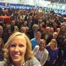 Donna Kastner's Instagram, Twitter & Facebook