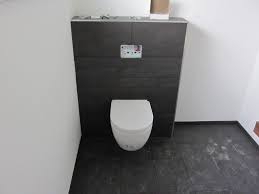 Gaste Wc Dunkle Fliesen Am Spulkasten Gaste Wc Badezimmer Bad Einrichten