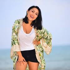 Chiar daca nu crezi in mine incerc sa fiu mereu langa tine ma chemi , ma respingi cu un zambet dulce iar ma atingi. La MulÈ›i Ani Andra Top 10 Piese Pe Care Nu Le Ai Mai Ascultat Demult News Zu Tv