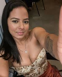 Carol Marquez's Instagram, Twitter & Facebook