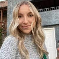 Connie Bello's Instagram, Twitter & Facebook