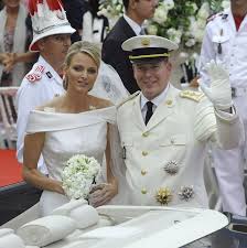 Pin Von Ko Ln Auf Albert Charlene In 2020 Hochzeitskleid Bilder Prinzessin Charlene Konigliche Hochzeit