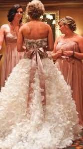 Pin By Brandi Cole On Wedding Carrie Underwood Wedding Dress Carrie Underwood Wedding Wedding Dresses