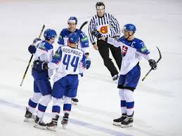 Ms v hokeji ruutu nám ukazoval skóre, pak klopil hlavu, vzpomíná ujčík. Jjm7i3dfugv8am