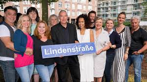 Das bestätigten sein management und die kölner polizei. Lindenstrasse Kult In Serie Und Ein Interview Zum Thema Trans Gendertreff