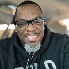 Libby Saunders (@libbysaundersss)