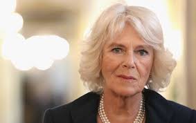 Camilla Parker-Bowles, la 'filla secreta' que conviu amb la reina, òrfena  de pare