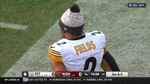 Now Under 50% Of Season Snaps, Justin Fields Tracking To Only Cost Steelers  A 6th-Round Pick - Steelers Depot