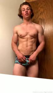 Sexy muscle teen verbally demands worship his perfect body on ThisVid.com