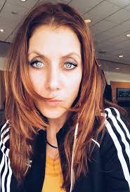 Sometimes my hair gives me a little faux mustache 👨🏻