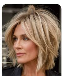 Julie Newcomer (julieblake)