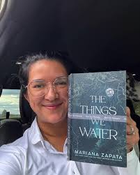 Thanks to everyone who made it out to Shameless Book Con yesterday! It was  wonderful seeing you guys. I'll start seeing y'all again starting in  February at Holidays with the Belles. 😍😘