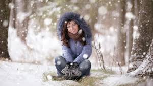 In the materials palette, set the foreground (top) swatch to white. How To Create Snow In Photoshop Youtube