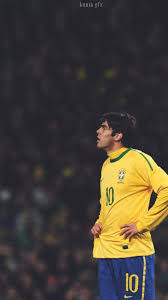 It could result in him being forced to give up playing but, fortunately, kaka recovered. Kaka 10 Football Players Images Brazil Football Team Football Photography