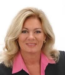 Debbie Vandusen's Instagram, Twitter & Facebook