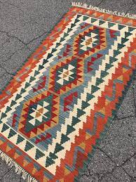 on sale vintage anatolian turkish kilim rug handwoven kilim rug with strong traditional patterns and beautiful pastel colors 100 n kanavice ki li m dokuma