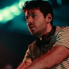 Dave Hard Music & Downloads