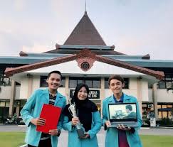 Check spelling or type a new query. Mahasiswa Uns Surakarta Borong Dua Prestasi Internasional Majalah Larise