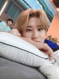 They're enjoying themselve, aren't they !? For the Christmas Season ♥️♥️  but ain't Hua Cheng's Snowman a bit too obvious!? 😆 Source: Weibo  (@双手失明了没办法)