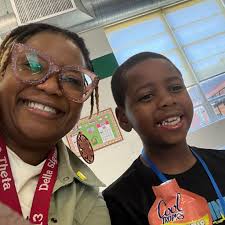 🍌When that school lunch hits just right! 💯 Pleasant Grove Elementary  Principal Shanice Goldsby, AP Imani Small, and Intervention Specialist  Annabell Jones treated staff to a duty-free lunch with 👏 doughnuts 🍩